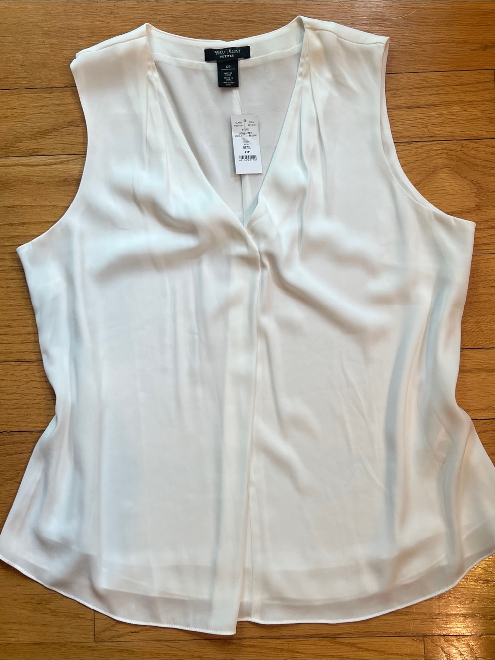 White Flowy V-Neck Sleeveless Blouse
